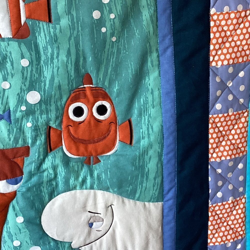Ocean Adventure Fish Quilt - Picture 3 of 15